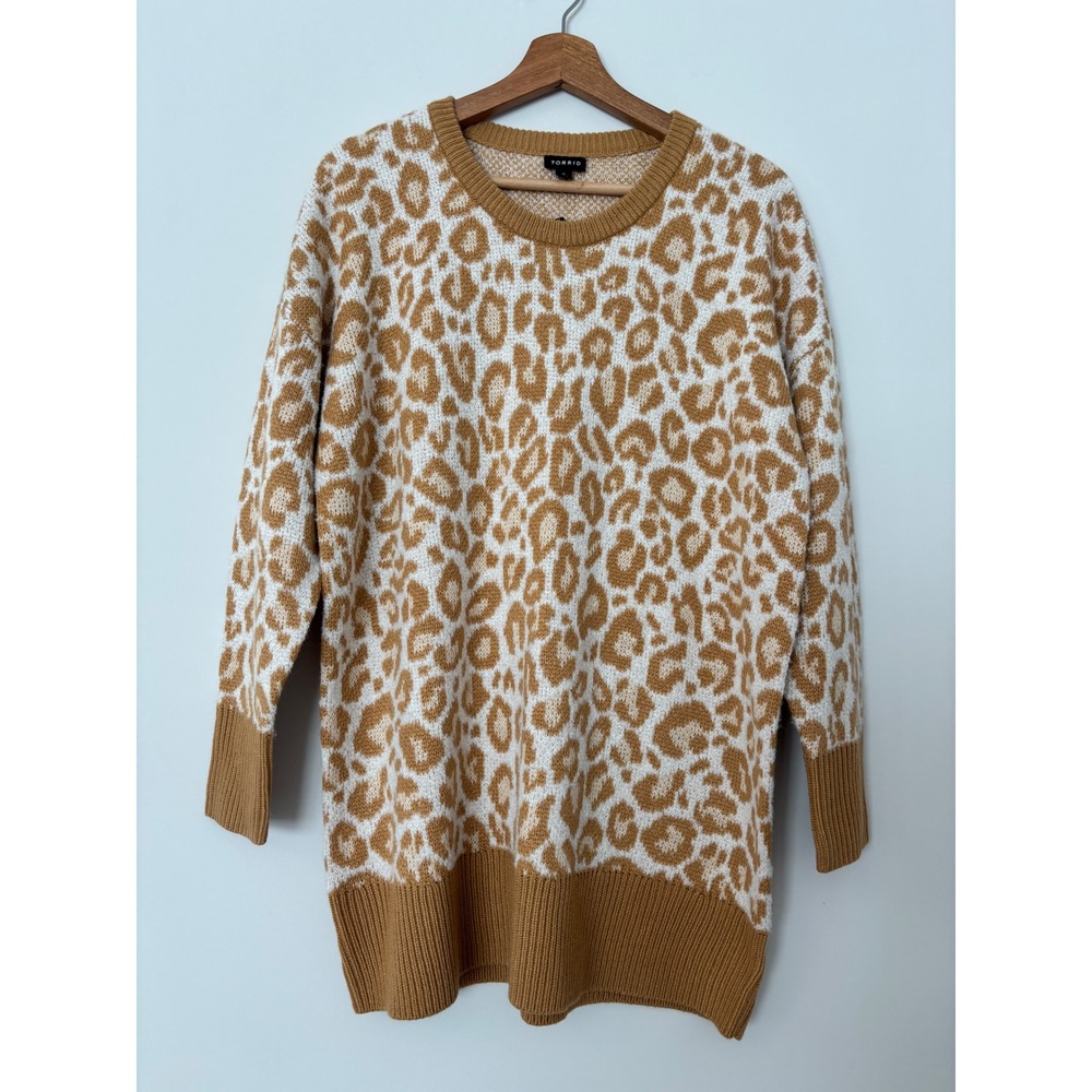 Torrid Leopard Tunic Sweater Womens size 0 (L) Camel Brown Animal Knit Crewneck